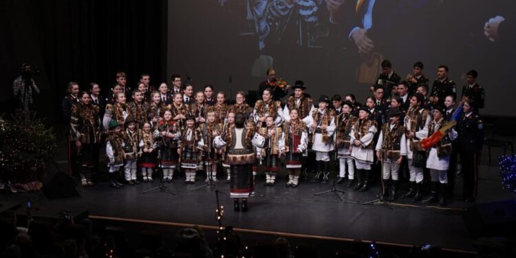 200 de artiști din nouă zone folclorice, pe scenele de la Suceava și Putna, la finele celei de-a VIII-a ediții a proiectului ”10 pentru folclor”