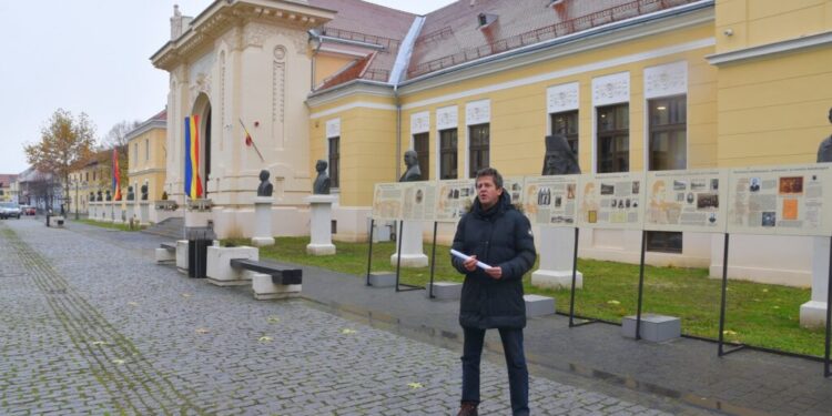 Expoziția foto-documentară ”Ciprian Porumbescu” realizată de Muzeul Național al Bucovinei are un impact foarte mare, pentru că a fost amenajată în spații deschise din Suceava, Alba Iulia, Timișoara, Sibiu, Brașov, Craiova și București