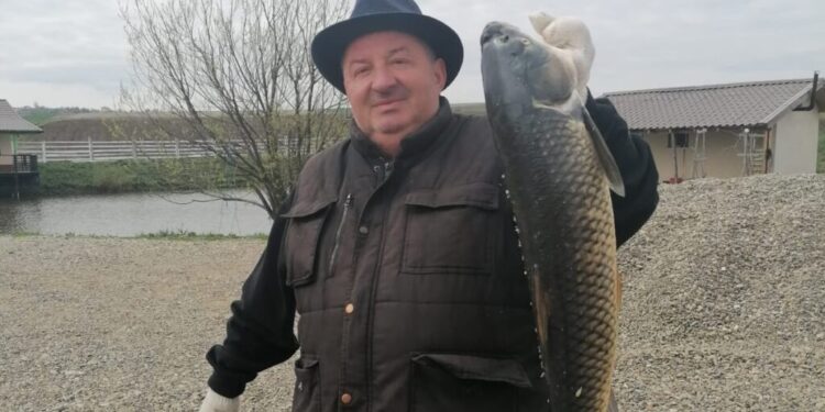 Sorin Băeșu, unul dintre cei mai pricepuți maeștri bucătari din județul Suceava, a trecut la cele veșnice la vîrsta de 53 de ani