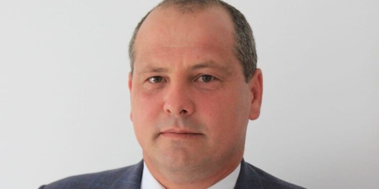 Dezamăgit de partidul din partea căruia a afost ales în 2020, USR, primarul de la Mănăstirea Humorului, Viorel Croitoru, spune că va candida pentru un nou mandat din partea PNL