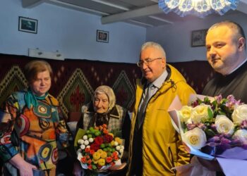 Paraschiva Duțuc, ”cea mai renumită croitoreasă din Burdujeni Sat”, sărbătorită la împlinirea vîrstei de 100 de ani