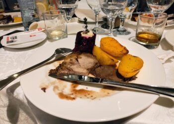 Cînd o să se termine cu risipa de mîncare de la nunți, botezuri și alte petreceri?