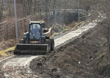Firmele care lucrează în Siret la extinderea rețelelor de apă-canal și de gaz metan, somate să păstreze drumurile practicabile. Altfel, acestea vor fi sancționate