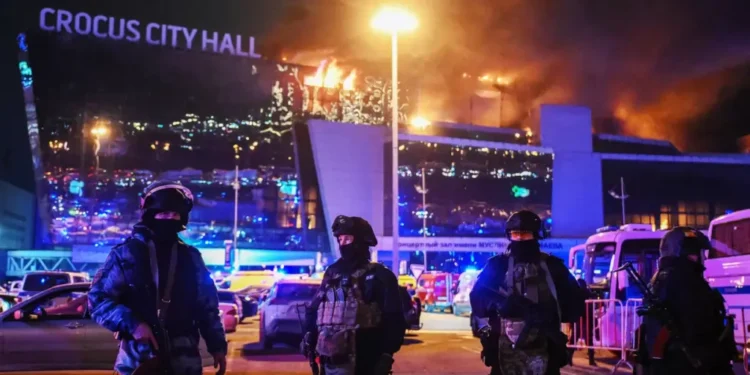 Doctorul în istorie Daniel Hrenciuc, despre atacul terorist de la Moscova: Rusia este aliată cu președintele Siriei și a desfășurat operațiuni militare prin care a lichidat multe baze ale ISIS. Prin urmare a devenit o țintă predilectă a celor din ISIS