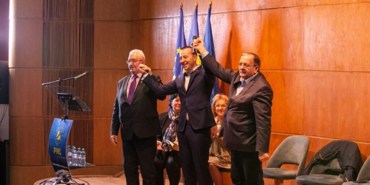Lucian Harșovschi a preluat șefia Organizației Municipale Suceava a PNL și a fost validat candidat pentru funcția de primar al Sucevei (Foto)