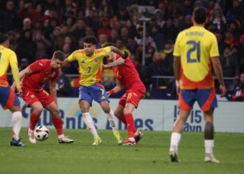 Florin Cristescu, după România-Columbia 2-3: ”Noi am jucat vreo 10 minute, practic. În rest am alergat după minge. În afară de faptul că puteam face patru-cinci pase maxim, în rest mingea a fost la ei”