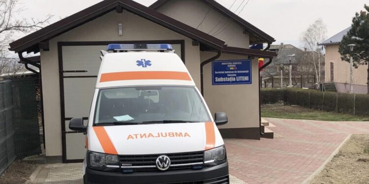 După 20 de ani, Serviciul Județean de Ambulanță Suceava a deschis prima substație. A făcut-o în orașul Liteni. Timpii de intervenție vor fi reduși cu 30 de minute (Foto)