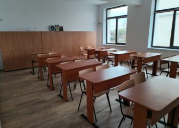 Școală cu încălzire în pardoseală, la Mihoveni-Șcheia. Un alt corp de clădire al școlii, vechi de 100 de ani, va intra și el într-un proces de reabilitare (Foto)