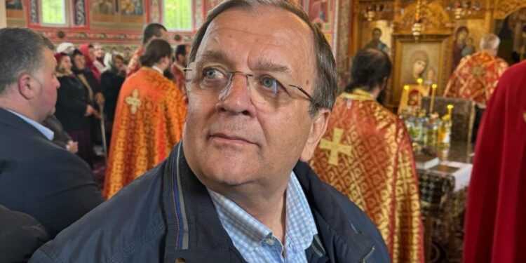 De Sf. Gheorghe, Gheorghe Flutur, la slujbă, la Biserica „Sfîntu Gheorghe” din Arbore