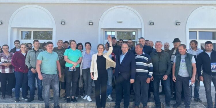 Veronica Anechita și Ovidiu Bordeianu, candidații PNL la funcțiile de primar din Grămești, respectiv Zamostea