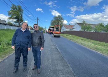 La Horodniceni s-a turnat covor asfaltic și se lucrează la drumuri și la Dărmănești, Stroiești și Bosanci