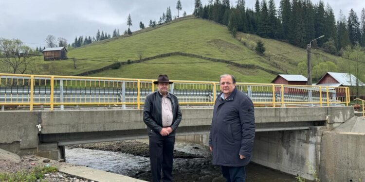 Gheorghe Flutur, la Moldovița, unde continuă lucrările la infrastructura rutieră și unde s-au făcut investiții importante în școli