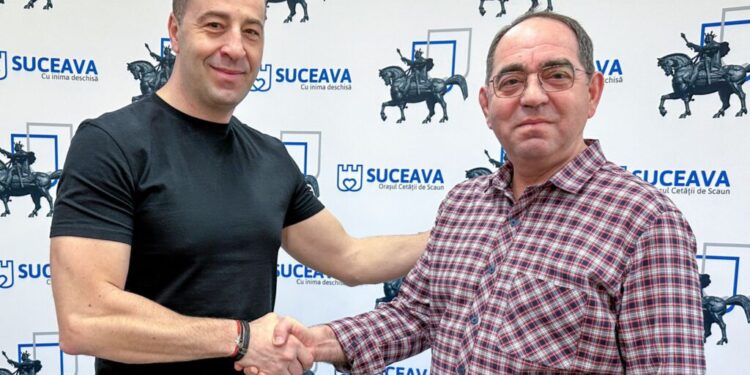 Cunoscutul antrenor de lupte Valerică Gherasim, alături de Lucian Harșovschi în echipa PNL