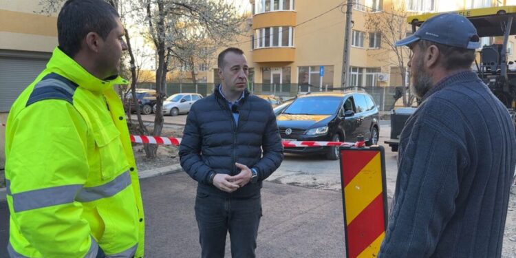 Parcarea de reședință de la intersecția dintre Aleea Saturn și Aleea Venus, finalizată