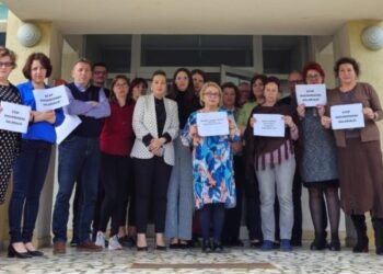 Angajații APM Suceava, protest, pentru că măririle salariale promise nu s-au mai făcut. Actele s-au împotmolit la Camera Deputaților