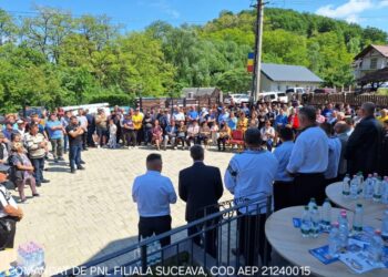 Daniel-Constantin Mihăilă, un inginer constructor care a lucrat și în străinătate, candidatul PNL pentru funcția de primar al comunei Preutești. Gheorghe Flutur: Lumea îl dorește, vrea schimbare și are foarte multe argumente
