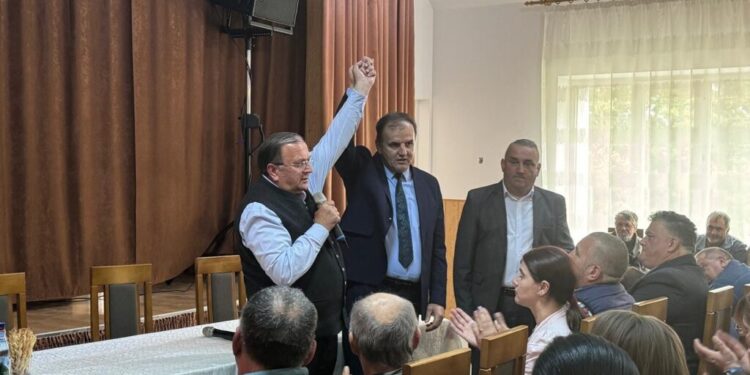 Gheorghe Flutur, la Șaru Dornei, cuvinte de laudă la adresa primarului Cătălin Iordache. La Crucea, Alina Elena Lăzăruț și-a asumat candidatura ”cu un program curajos”