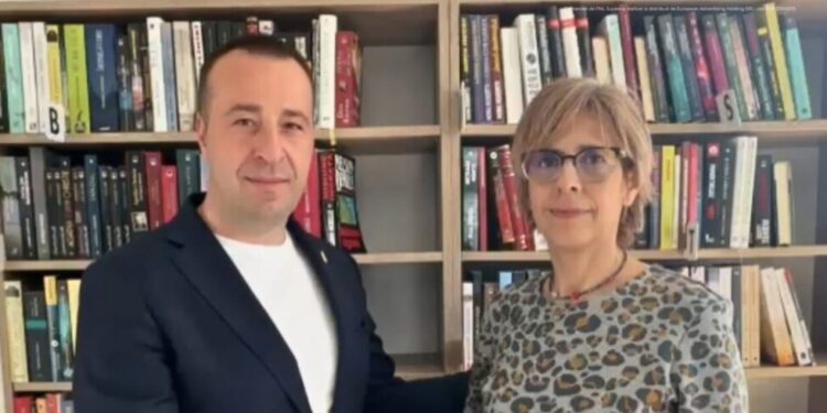 Amedeia Vițega, voluntar la două asociații din Suceava, alături de candidatul PNL la primărie: Îl susțin pe Lucian Harșovschi pentru că are multă experiență în administrație, are multe proiecte derulate care necesită continuitate