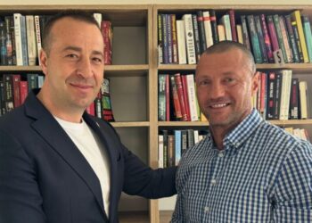 Sorin Mihalescul, multiplu campion la kickbox și pompier voluntar: Lucian Harșovschi are experiență în administrația publică, abilități de comunicare excelente și empatie