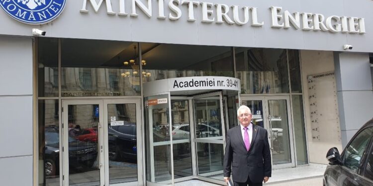 Ion Lungu, la CNI, pentru discuții legate de lucrările de construire a sălii polivalente, a bazei sportive de tip 1 și a celor două creșe