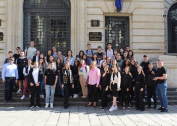 ”Mare” realizare a universității sucevene: studenți în vizită la Muzeul BNR. Urmează o vizită la o pizzerie