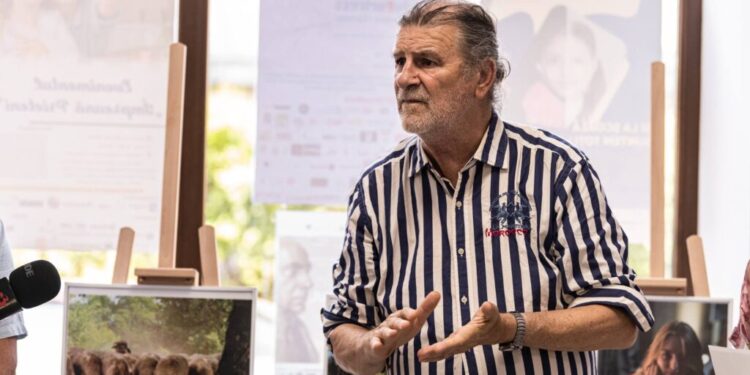 ”La capătul luminii”, expoziție de pictură, grafică și fotografie, la galeria Zamca, pînă la sfîrșitul lunii iunie