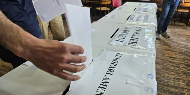 Fostul europarlamentar de Suceava Cătălin Nechifor, convins că România va obține funcții importante în Parlamentul European, după alegerile în care partidele de extremă dreapta au urcat vertiginos în marile state europene: Europa se schimbă foarte mult din perspectiva asta politică