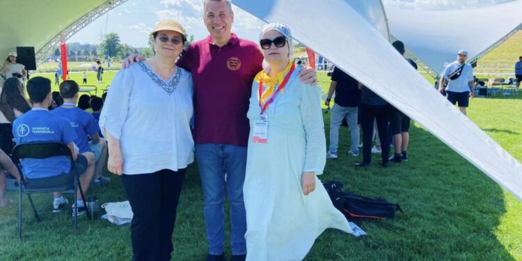 10.000 de copii s-au bucurat de activitățile EduFortress pe 1 și 2 iunie, la zona de agrement de pe malul rîului Suceava! Manuela David: Este exact ceea ce mi-am imaginat că e nevoie pentru copii. Sincer, ca un festival american (Foto)