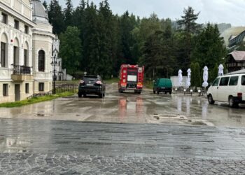 Ploile abundente căzute la Vatra Dornei au inundat demisolul Cazinoului Băilor