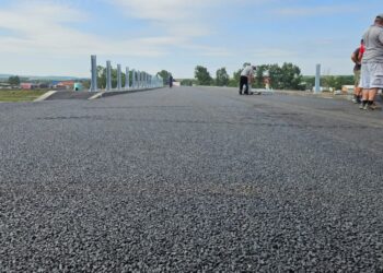 Podul de la Milișăuți, de peste rîul Suceava, aproape de finalizare