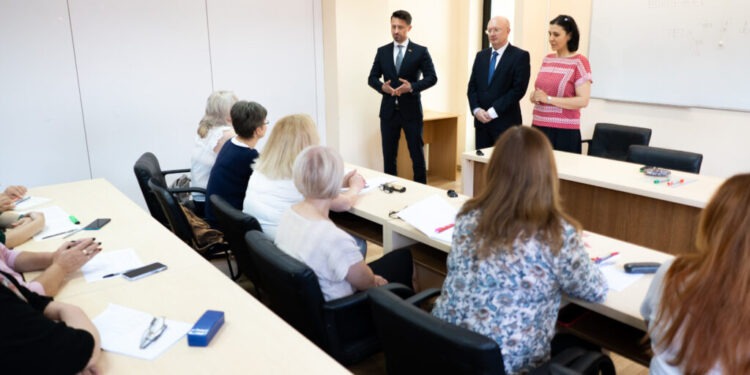 32 de profesori de limba română din Republica Moldova, la un curs de perfecționare, la Vatra Dornei, organizat de universitatea suceveană