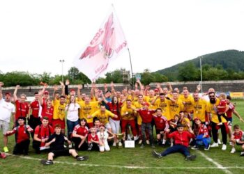 Președintele AJF Suceava, Ciprian Anton: Șoimii Gura Humorului are prima șansă la barajul de promovare în liga a III-a. Fără falsă modestie, campionatul județean al nostru este mult mai puternic decît cel din Vaslui