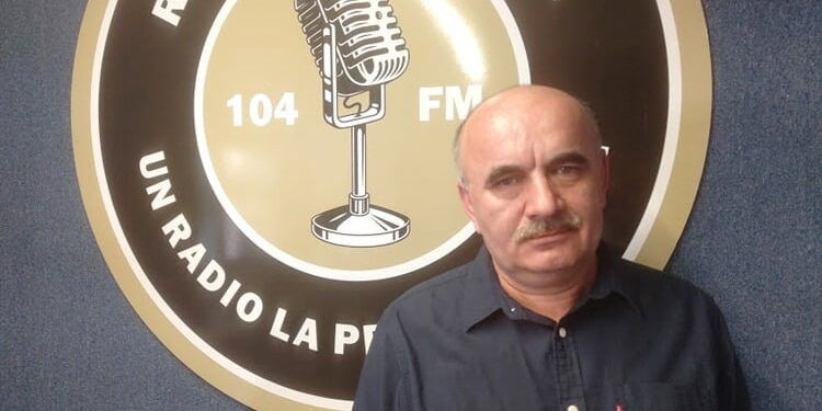 ”Sportul și învățămîntul au fost lăsate mereu pe ultimul plan”. Redactorul șef de la Monitorul, Tibi Avram, după rezultatele bune de la EURO 2024: Politicienii au început iar să se lipească de succesul ”tricolorilor”, dar ar trebui sa se lipeasca investind în sport