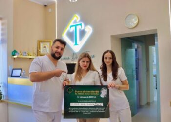 Bursă de 5.000 de lei din partea Clinicii Dr. Tibeică, pentru o tînără din Rădăuți care a intrat cu medie foarte mare la Facultatea de Medicină din Iași