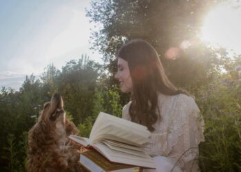 Ruth Naomi Lupu, proaspătă absolventă a Facultății de Litere Suceava, a obținut trei premii în ultima perioadă