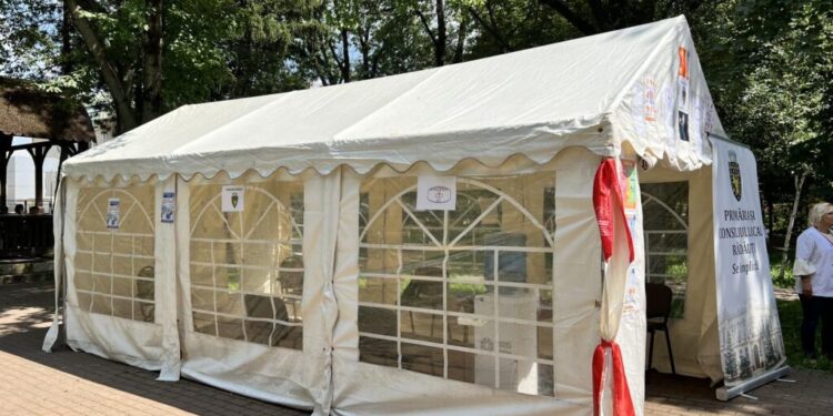 Punct de hidratare și de verificare a tensiunii arteriale, în Parcul Central Rădăuți