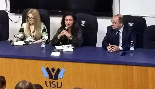 Ministrul Familiei, Tineretului şi Egalităţii de Şanse, la Suceava, la Forumul Organizațiilor Studențești din România, unde s-a discutat inclusiv despre programele guvernamentale Student Invest și Family Start