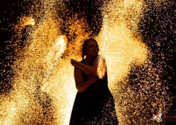 Directorul Muzeului Național al Bucovinei, Emil Ursu: Aseară încă apăreau fotografii de la Festivalul Medieval, ceea ce denotă faptul că evenimentul a plăcut foarte mult, că evenimentul a fost de bună calitate, pentru că altfel, se înțelege, nu promova nimeni