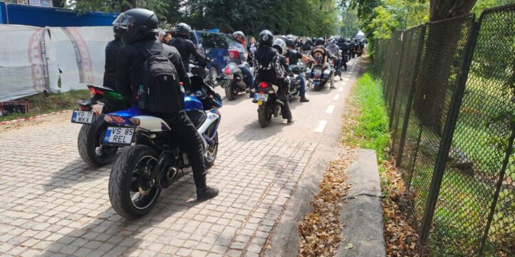 Cîți motocicliști au fost la parada Bucovina Motorfest dedicată memoriei lui Nicu Covaci? Liviu Condurache: 550-570 sau 6 minute și jumătate