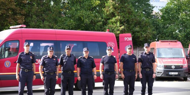 Alți 7 pompieri suceveni, în Grecia, la incendiile de pădure