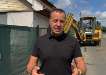 Pe Serpentine se toarnă covor asfaltic, se fac trotuare și se înlocuiesc capace de canalizare și guri de scurgere