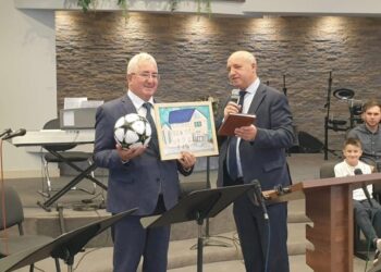 Primarul Sucevei, Ion Lungu, la 15 unități de învățămînt, în prima zi a noului an școlar