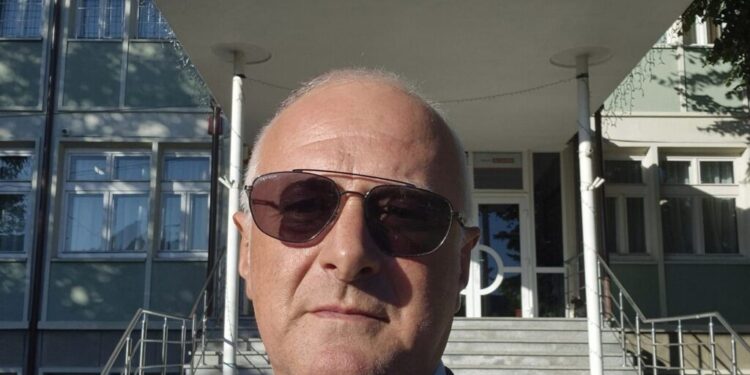 Profesorul Ovidiu Milici, despre Colegiul Național ”Petru Rareș”, al cărui elev a fost: O carte de vizită onorantă pentru municipiul Suceava, atît ca performanță educațională, cît și ca loc, ambient, ca și condiții oferite elevilor școlii, profesorilor”