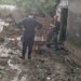 52 de pompieri suceveni, la inundații, în județul Galați. ”Cu ajutorul zecilor de lopeți, al buldoexcavatorului și al autocamionului, băieții noștri aduc un strop de speranță în inimile celor afectați de inundații”