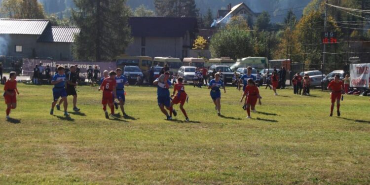 350 de copii din județele Suceava și Iași, la cea de-a III-a ediție a Turneului de rugby ”Sport și sănătate la poalele Rarăului”