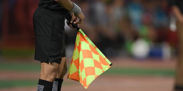 Din cauza lipsei de arbitri din județul Suceava este posibil ca o brigadă de arbitri să fie delegată la două meciuri în aceeași zi