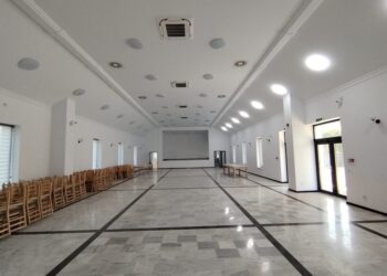 Căminul cultural din centrul comunei Ipotești, aproape de finalizarea proiectului de extindere și reabilitare