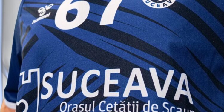 Traista bucovineană și oul încondeiat, dar și un tricou al CSU Suceava