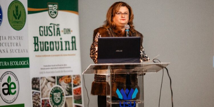 Direcția Agricolă Suceava centralizează solicitările de despăgubiri pentru culturile afectate de secetă. Cele mai afectate culturi au fost la porumb, pe 5.000 de hectare, și la floarea soarelui, pe 2.500 de hectare