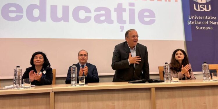 Gheorghe Flutur, de Ziua Educației, la USV: Consider că libertatea cîștigată după 1989 este principala valoare democratică pe care trebuie să o apreciem